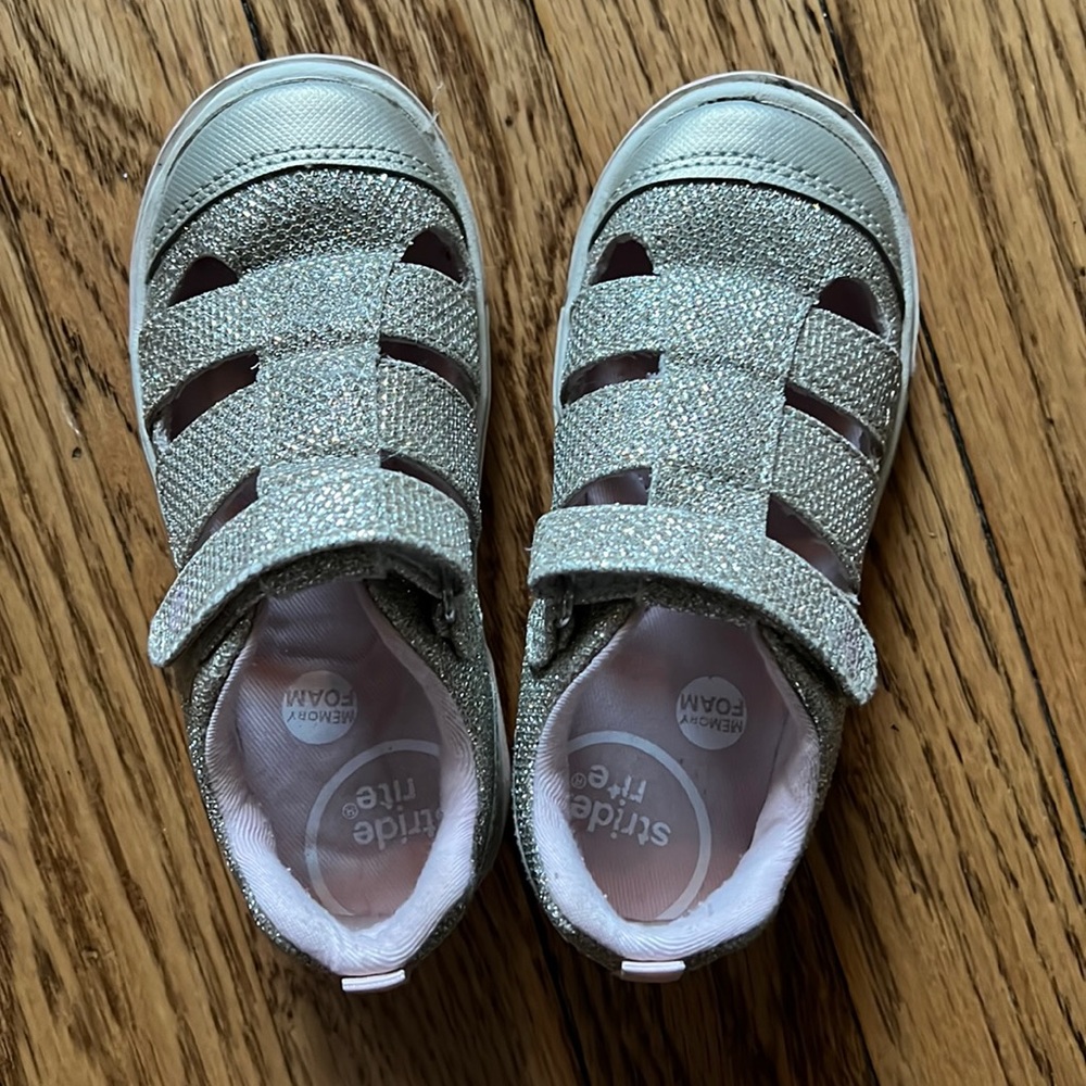 Stride Rite hadley 2.0 sneaker sandal